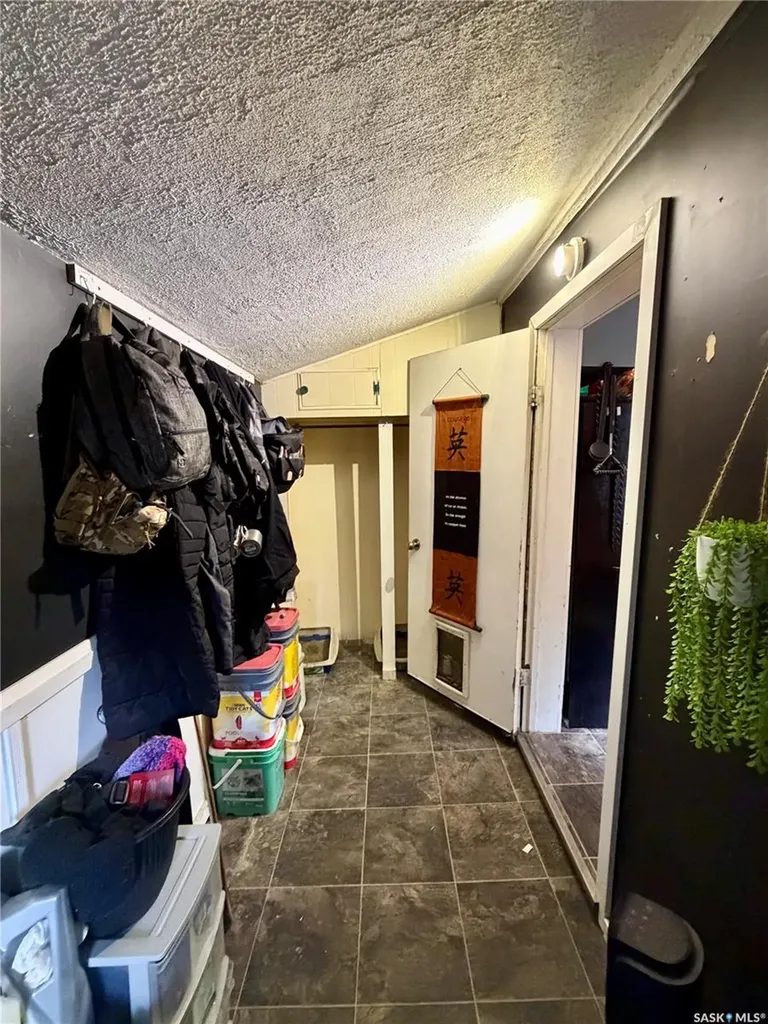 233 Herbert Street E Swift Current SK S9H 1M3