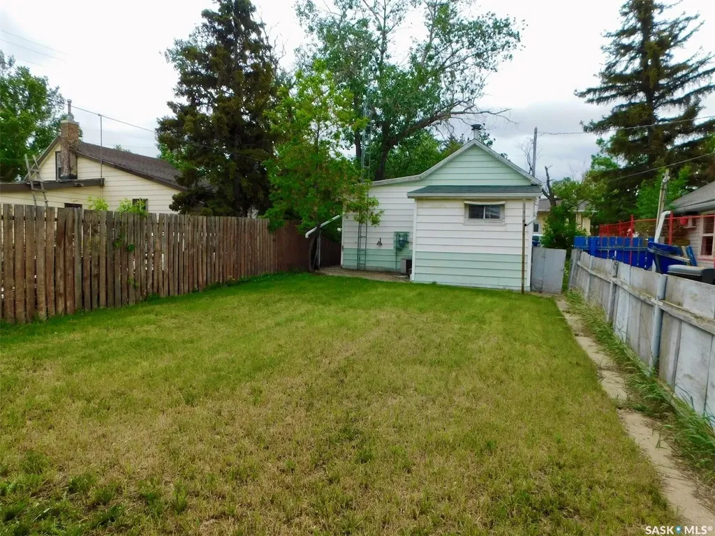 227 2nd Avenue E Assiniboia SK S0H 0B0