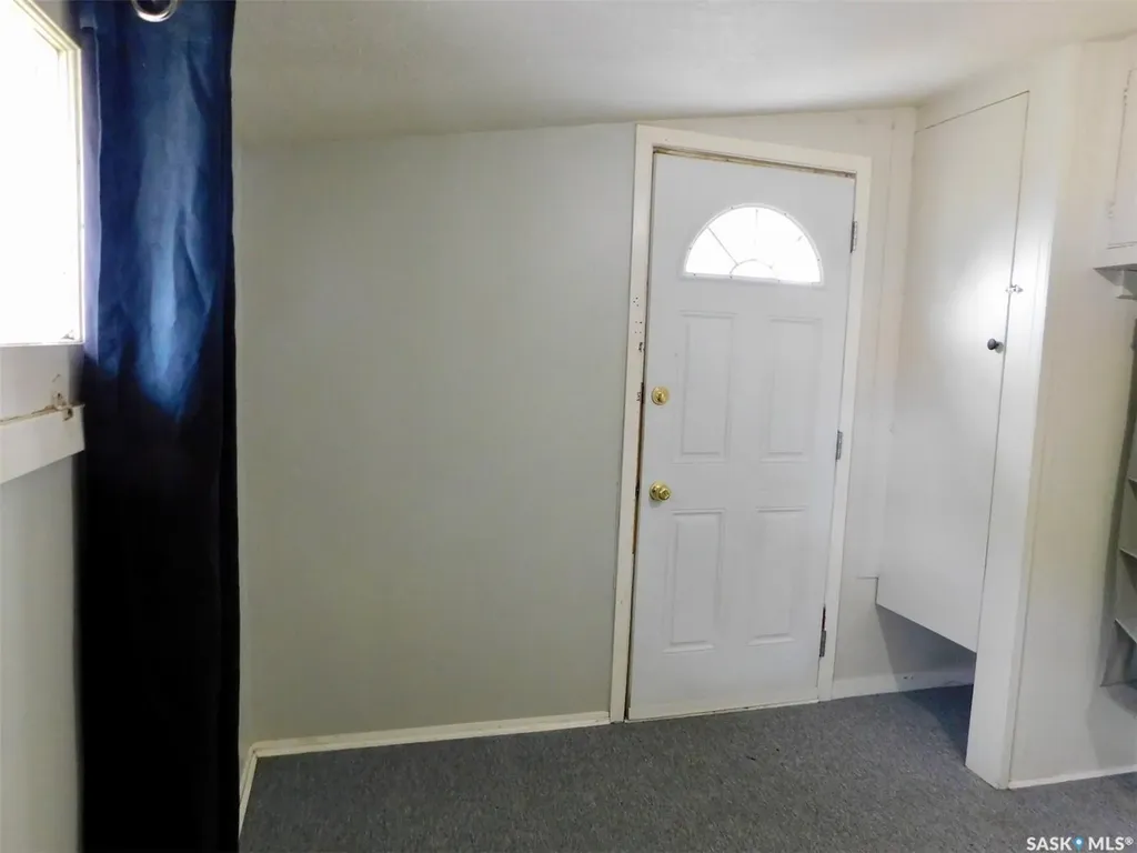 227 2nd Avenue E Assiniboia SK S0H 0B0