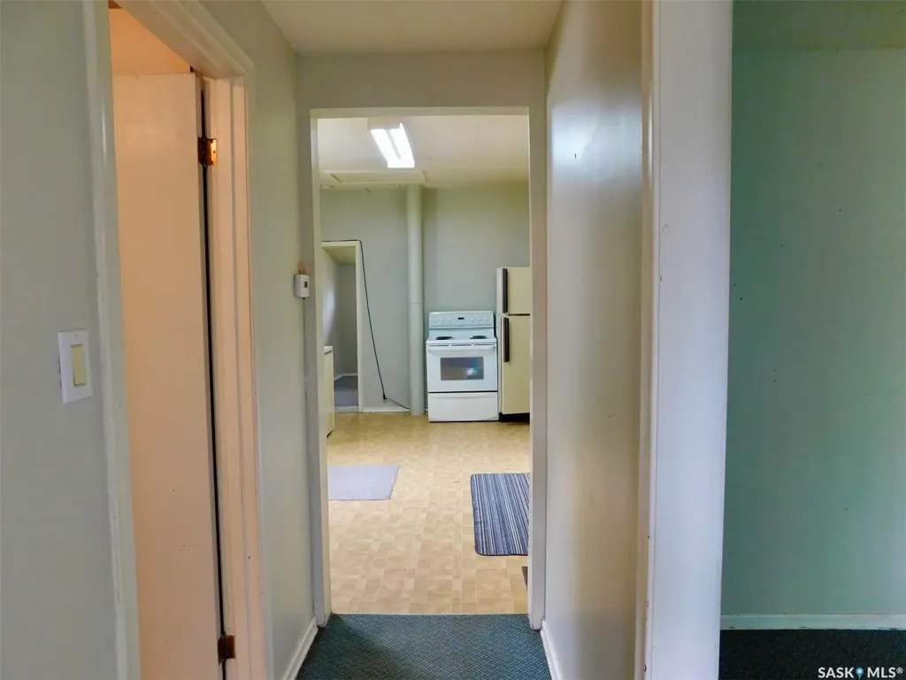 227 2nd Avenue E Assiniboia SK S0H 0B0