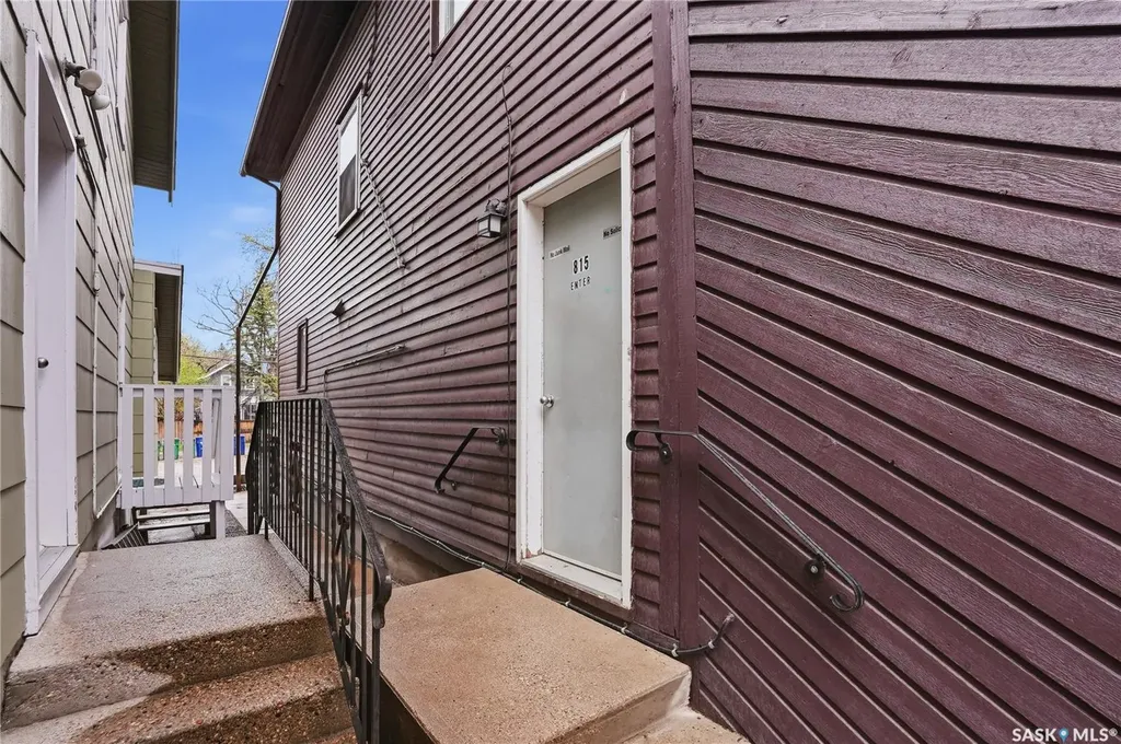 815 12th Street E Saskatoon SK S7N 0H6