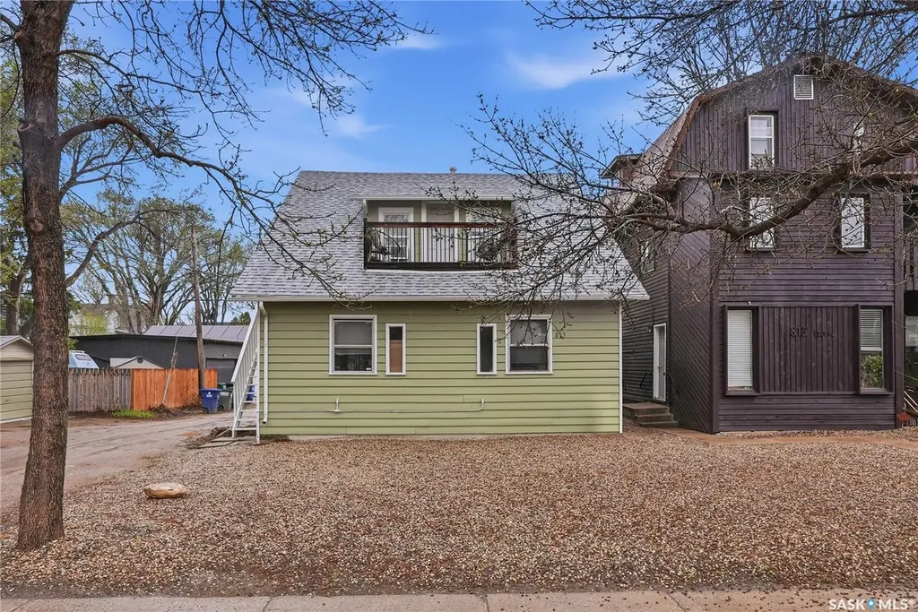 813 12th Street E Saskatoon SK S7N 0H7