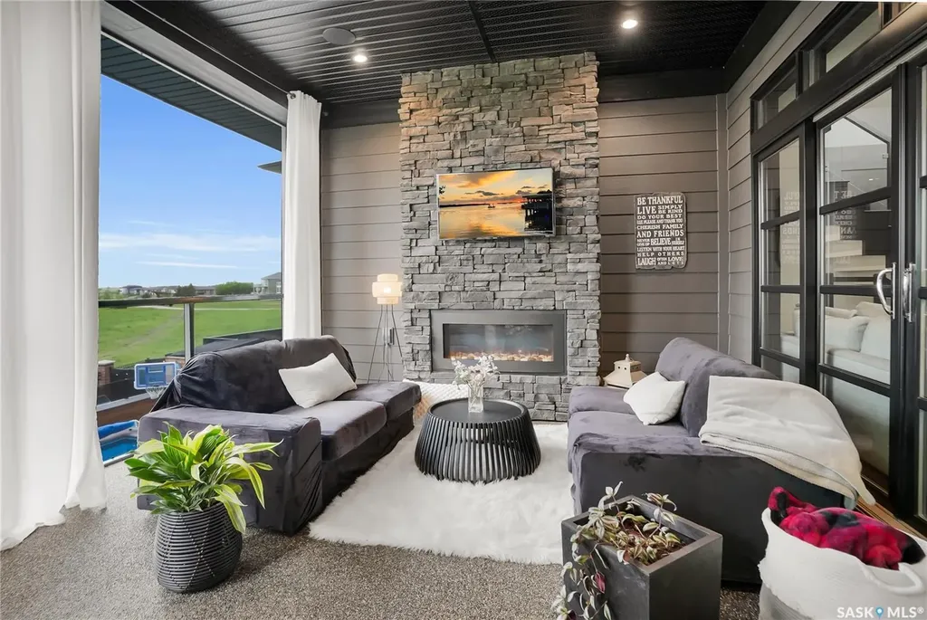 308 Brookview Drive Regina SK S4Y 0B2