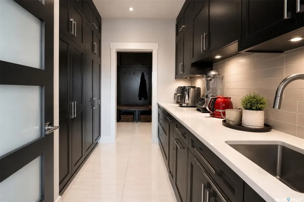 308 Brookview Drive Regina SK S4Y 0B2