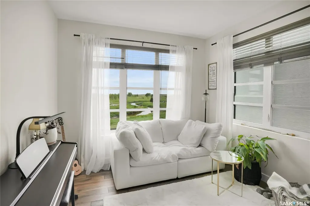 308 Brookview Drive Regina SK S4Y 0B2