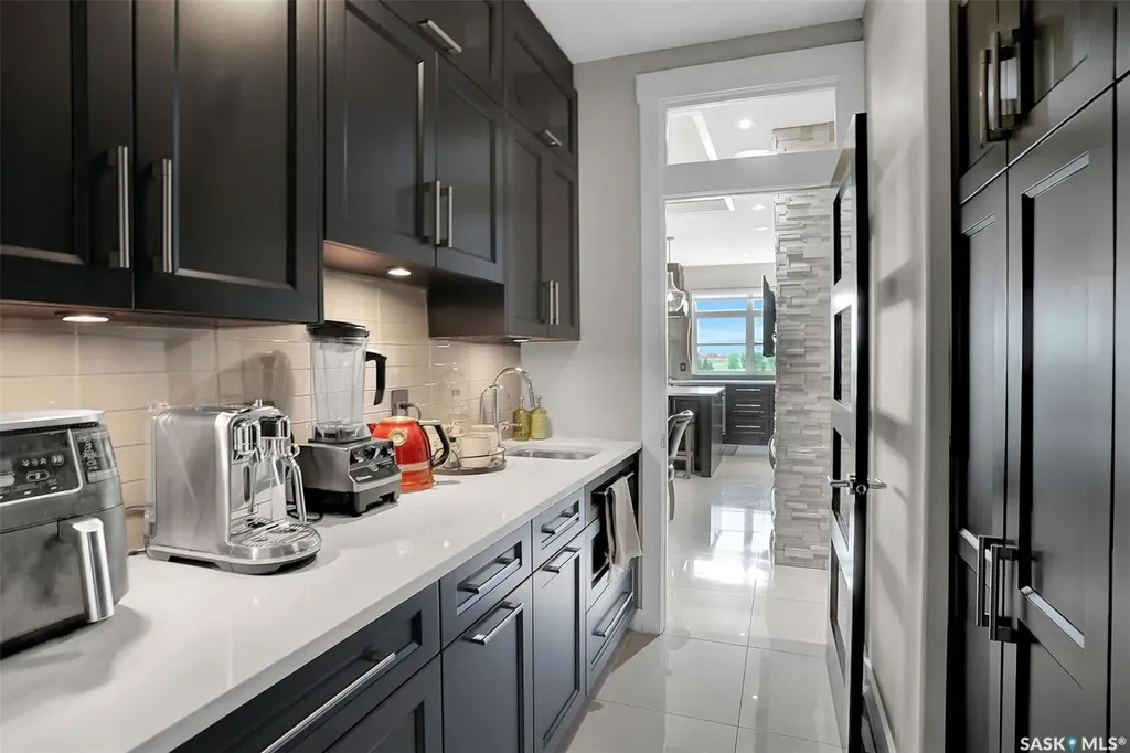 308 Brookview Drive Regina SK S4Y 0B2