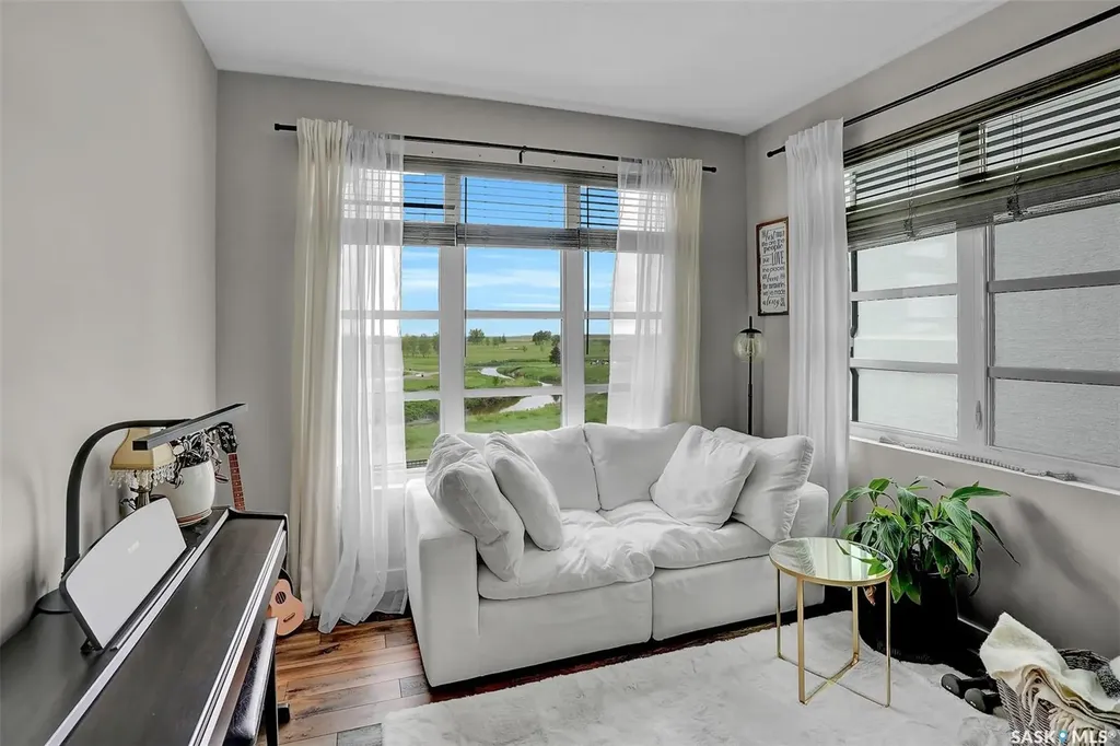 308 Brookview Drive Regina SK S4Y 0B2