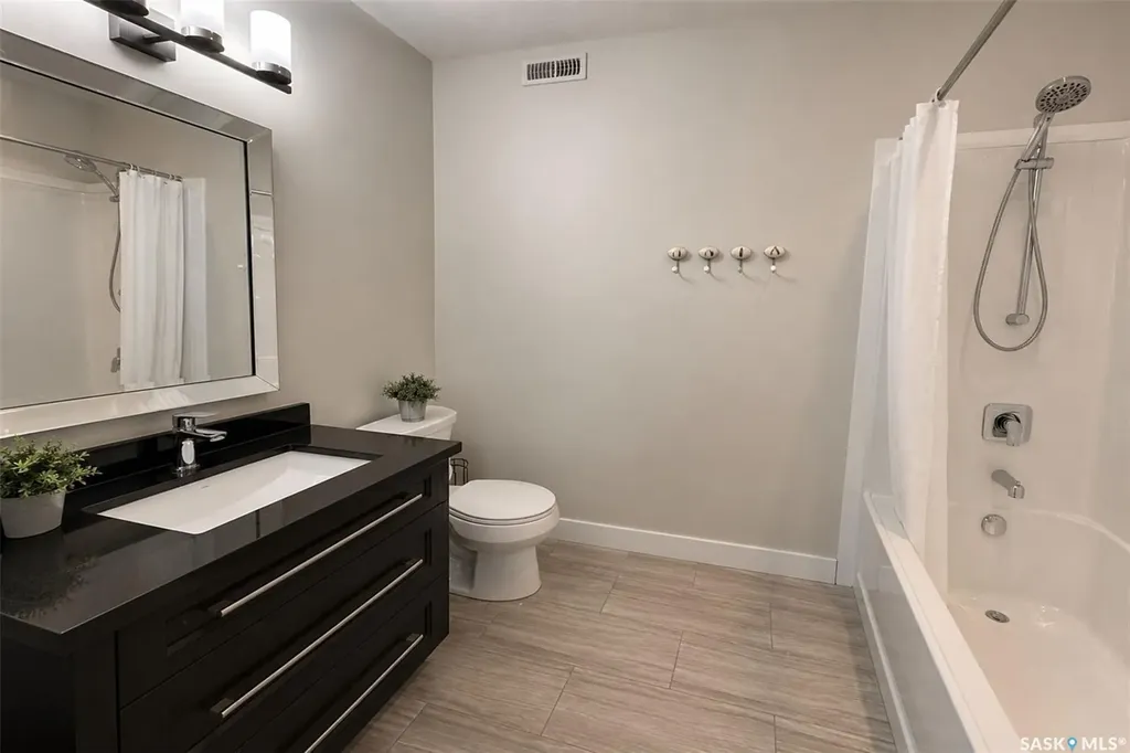 308 Brookview Drive Regina SK S4Y 0B2