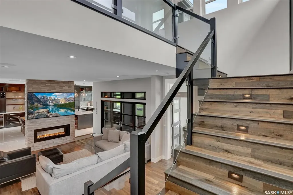308 Brookview Drive Regina SK S4Y 0B2