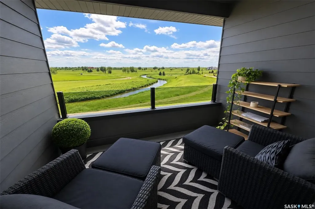 308 Brookview Drive Regina SK S4Y 0B2