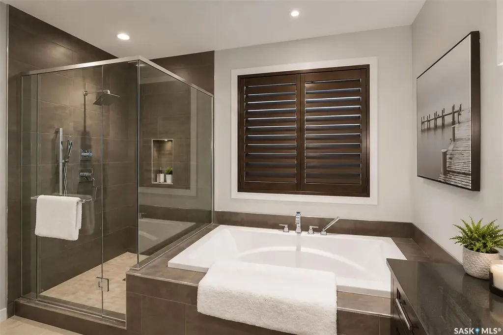 308 Brookview Drive Regina SK S4Y 0B2