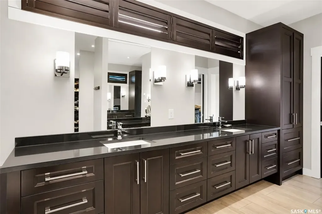 308 Brookview Drive Regina SK S4Y 0B2