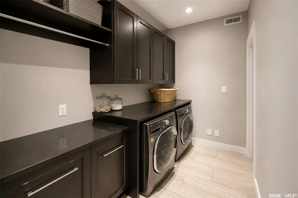 308 Brookview Drive Regina SK S4Y 0B2