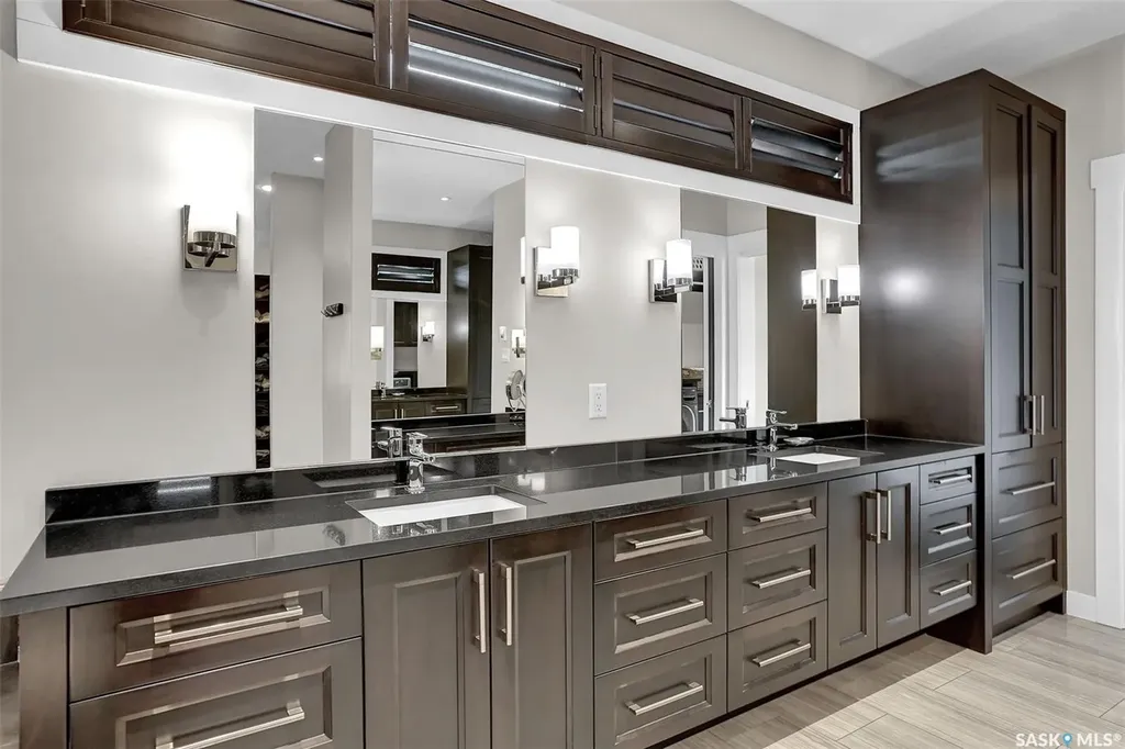 308 Brookview Drive Regina SK S4Y 0B2