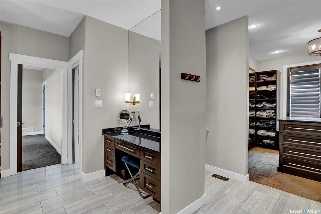 308 Brookview Drive Regina SK S4Y 0B2