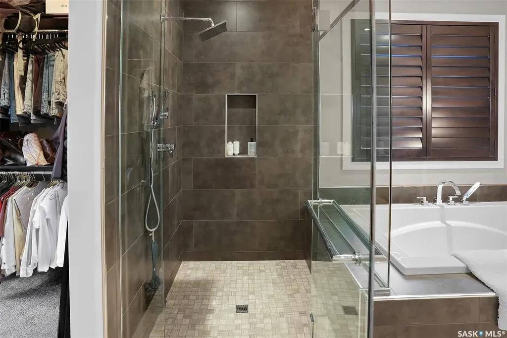 308 Brookview Drive Regina SK S4Y 0B2