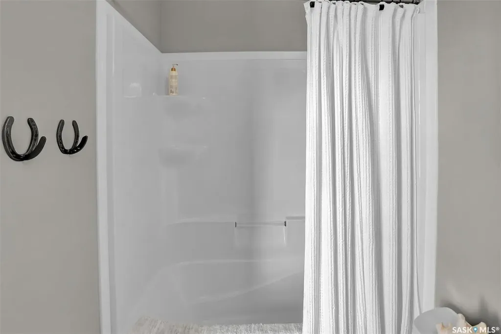 308 Brookview Drive Regina SK S4Y 0B2