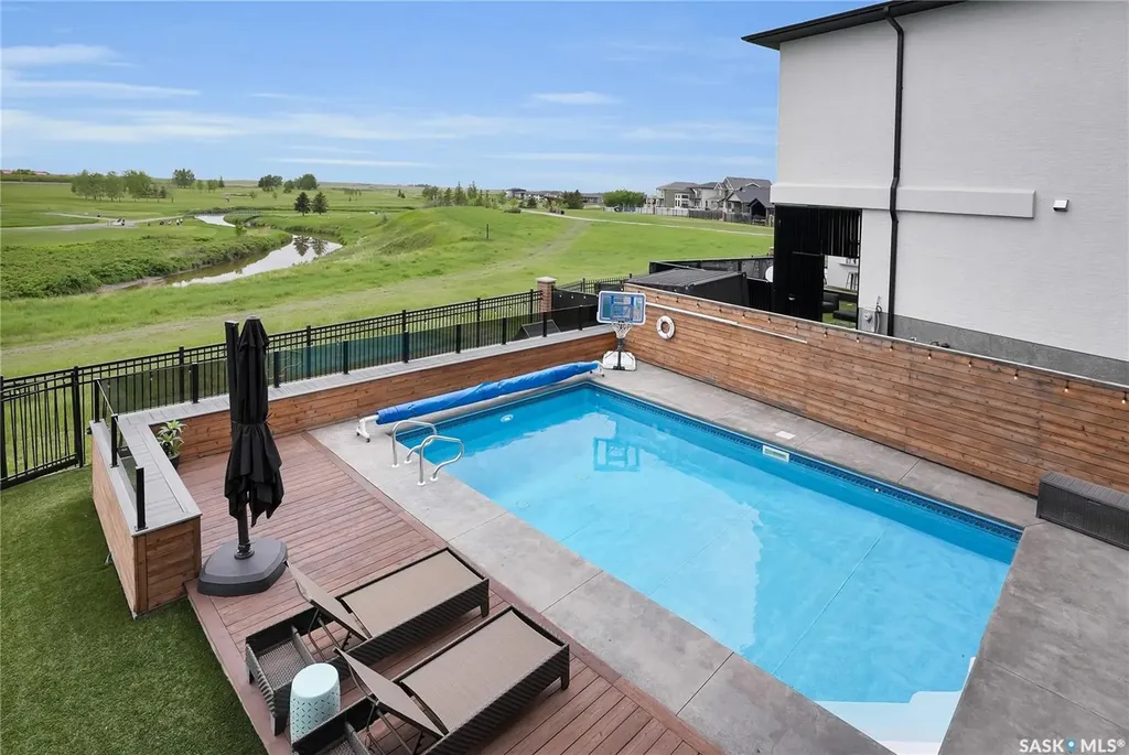308 Brookview Drive Regina SK S4Y 0B2