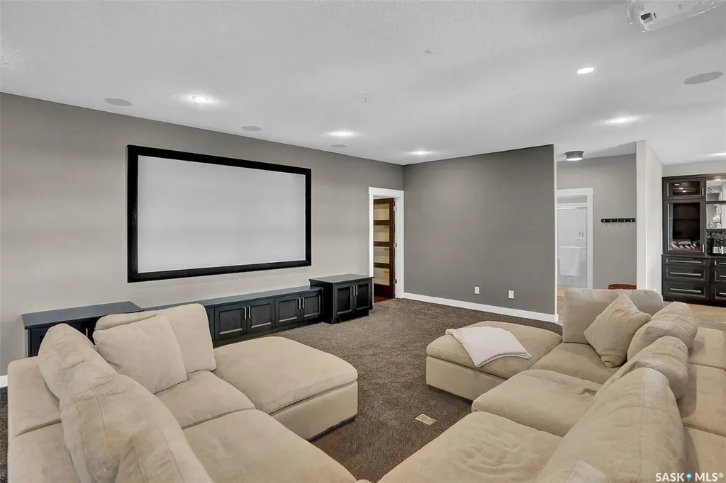 308 Brookview Drive Regina SK S4Y 0B2