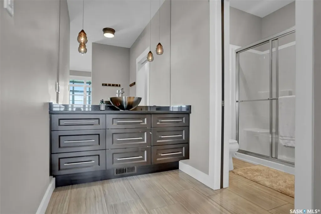 308 Brookview Drive Regina SK S4Y 0B2