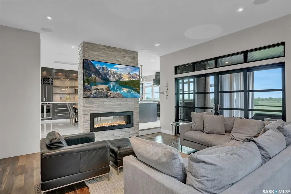 308 Brookview Drive Regina SK S4Y 0B2