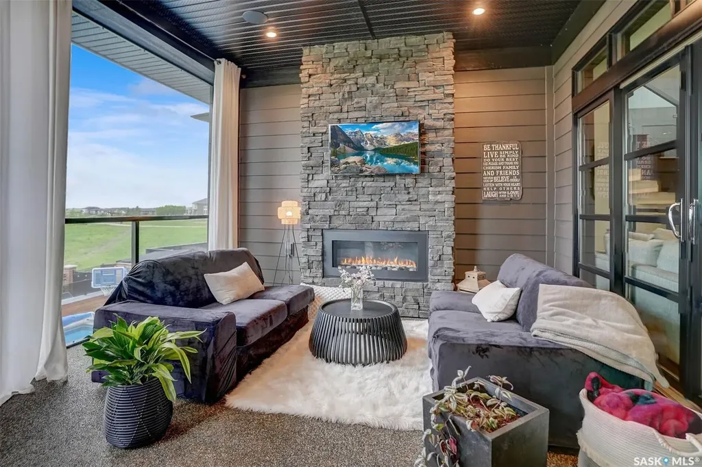 308 Brookview Drive Regina SK S4Y 0B2