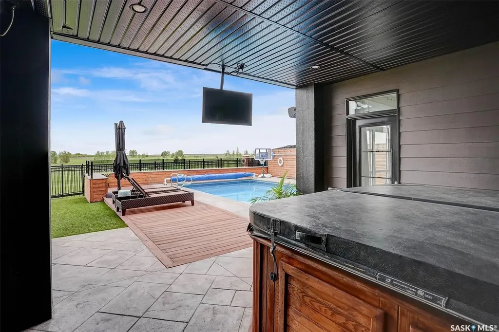 308 Brookview Drive Regina SK S4Y 0B2