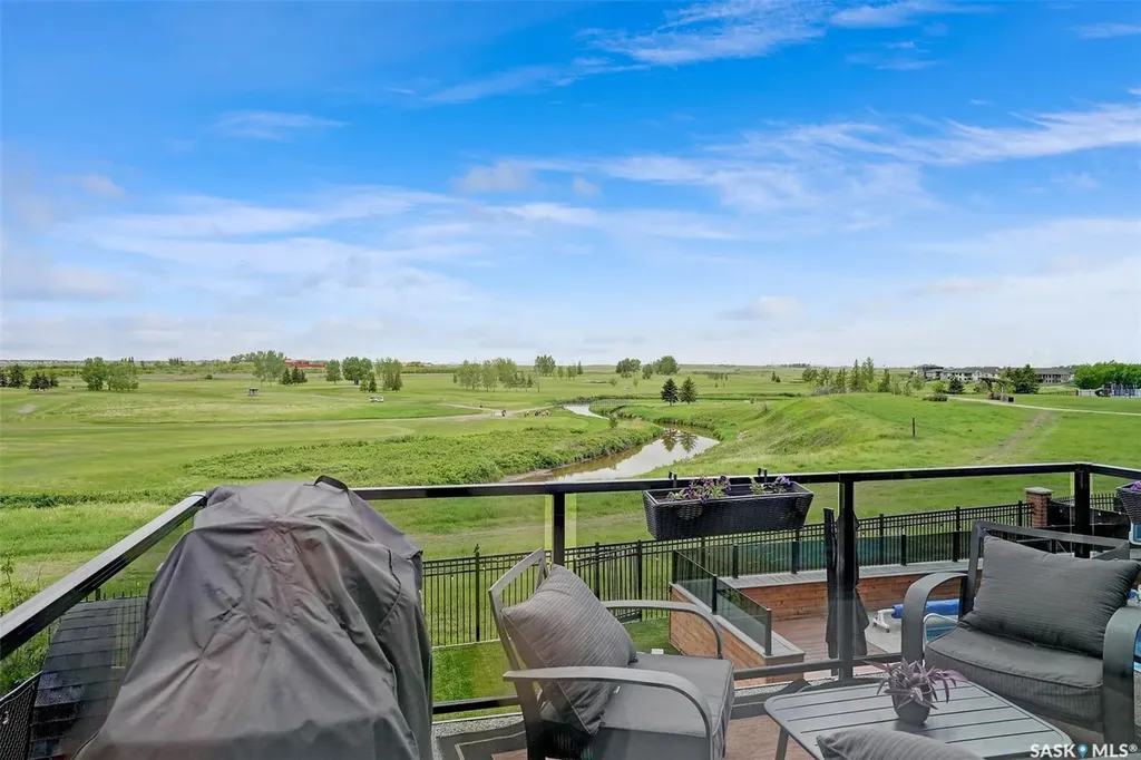 308 Brookview Drive Regina SK S4Y 0B2