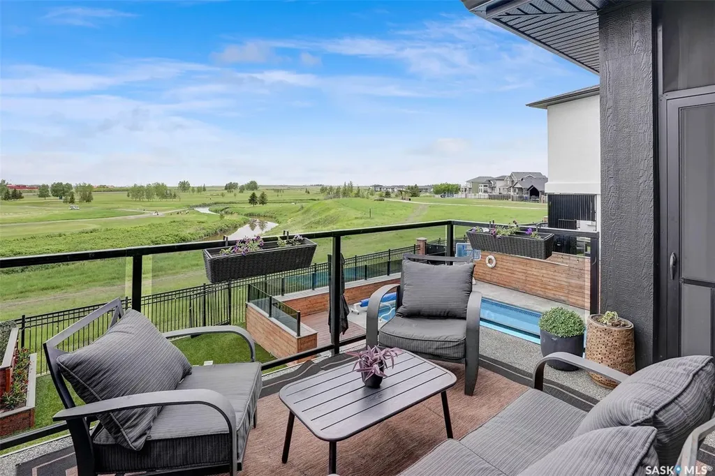 308 Brookview Drive Regina SK S4Y 0B2