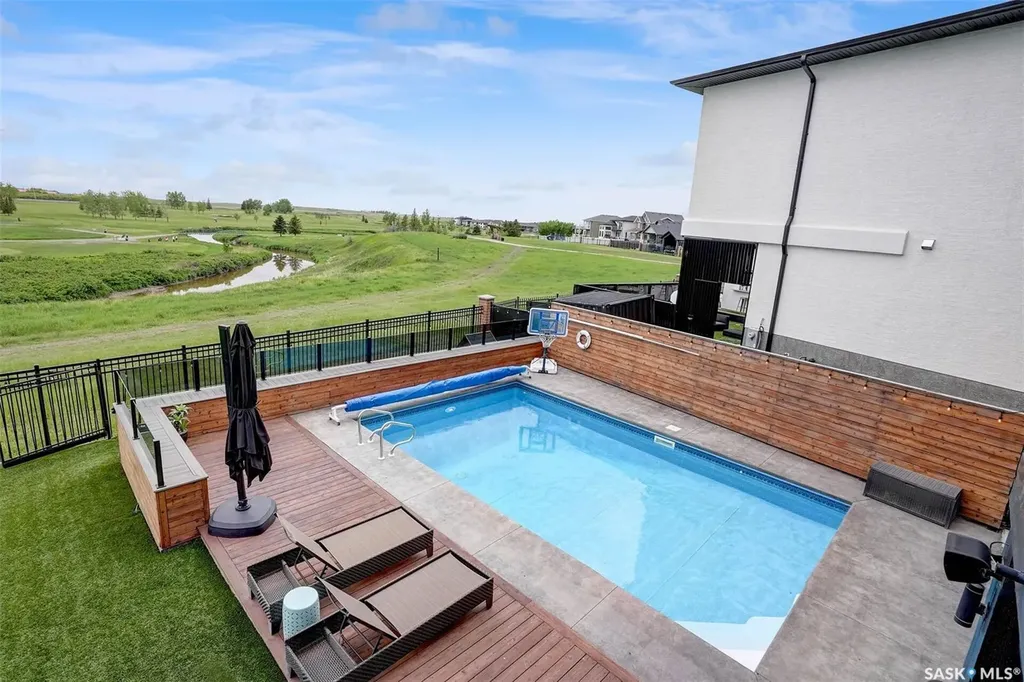 308 Brookview Drive Regina SK S4Y 0B2