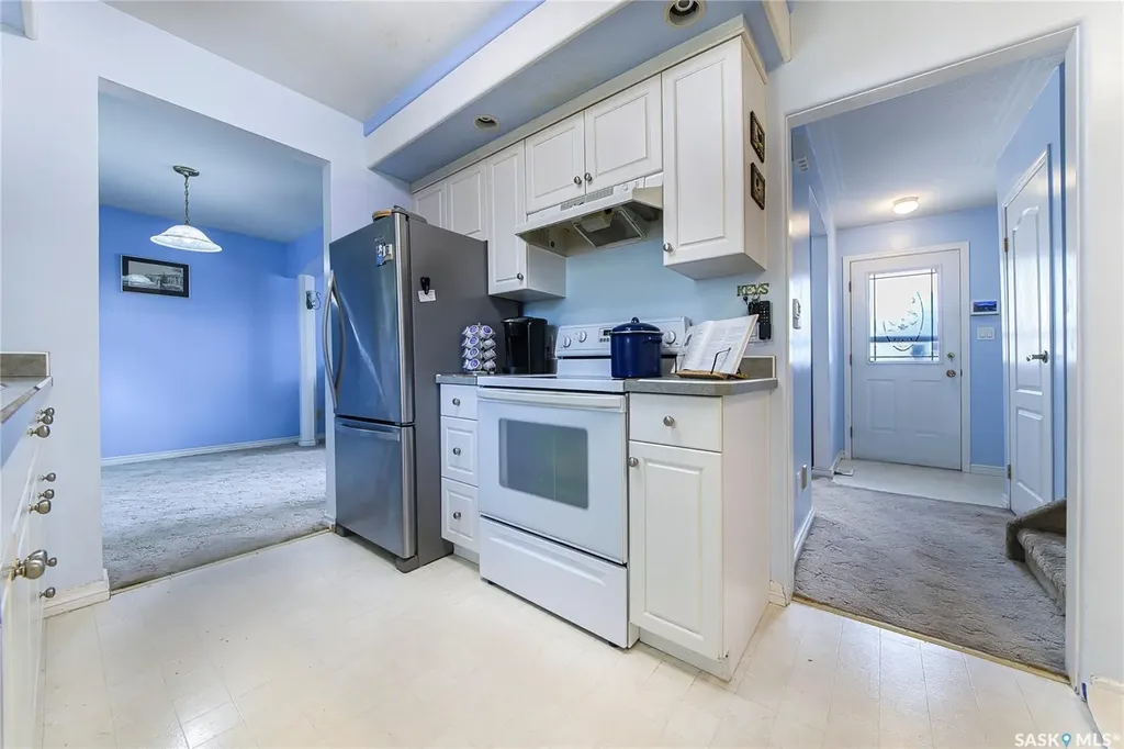 1313 N Avenue S Saskatoon SK S7M 2R2