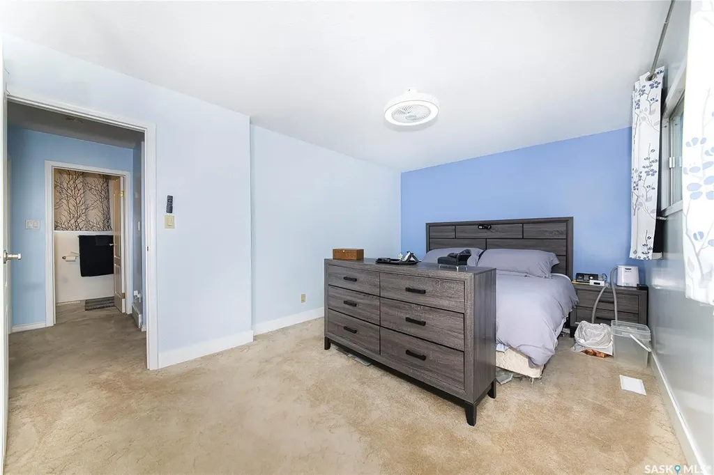 1313 N Avenue S Saskatoon SK S7M 2R2