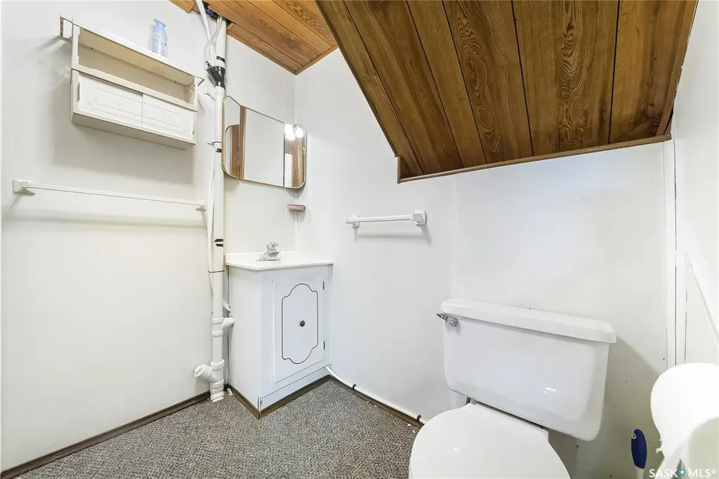 1313 N Avenue S Saskatoon SK S7M 2R2