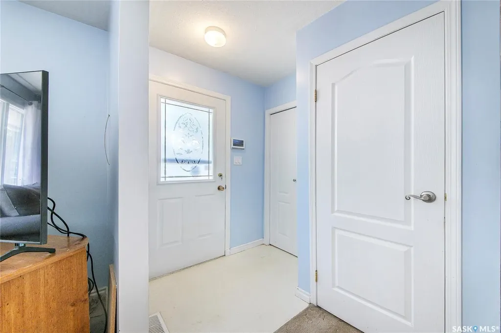 1313 N Avenue S Saskatoon SK S7M 2R2