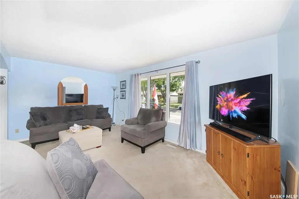 1313 N Avenue S Saskatoon SK S7M 2R2