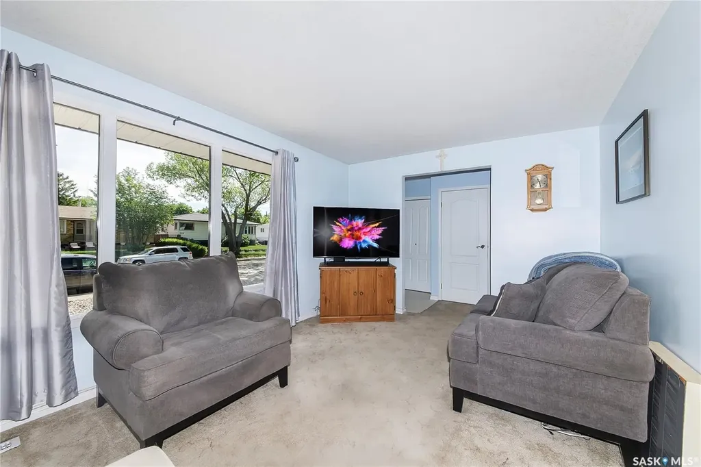 1313 N Avenue S Saskatoon SK S7M 2R2