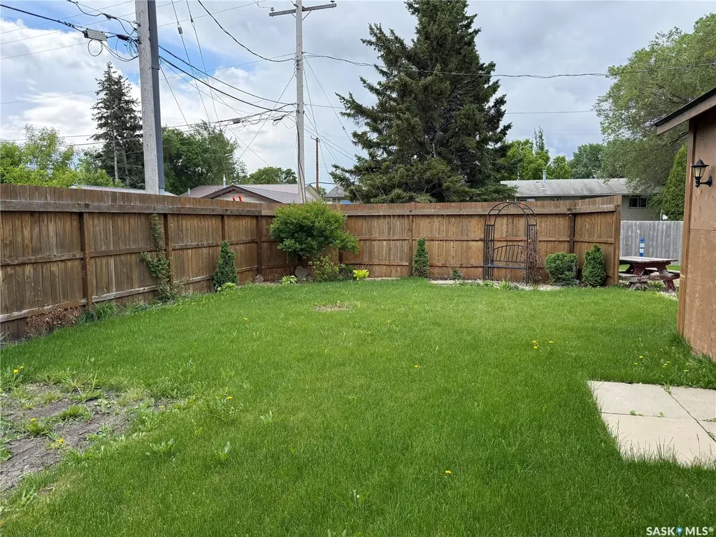 125 2nd Street E Spiritwood SK S0J 2M0