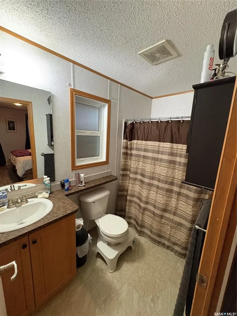 625 Broad Street N Langenburg SK S0A 2A0