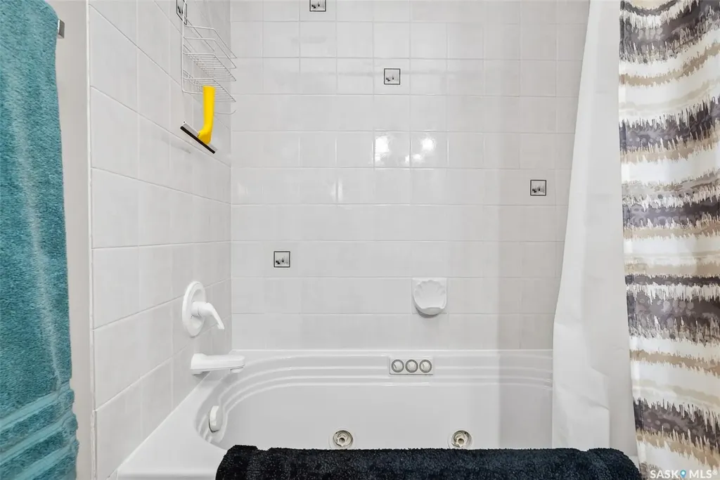 240 Athabasca Street E Moose Jaw SK S6H 0L5