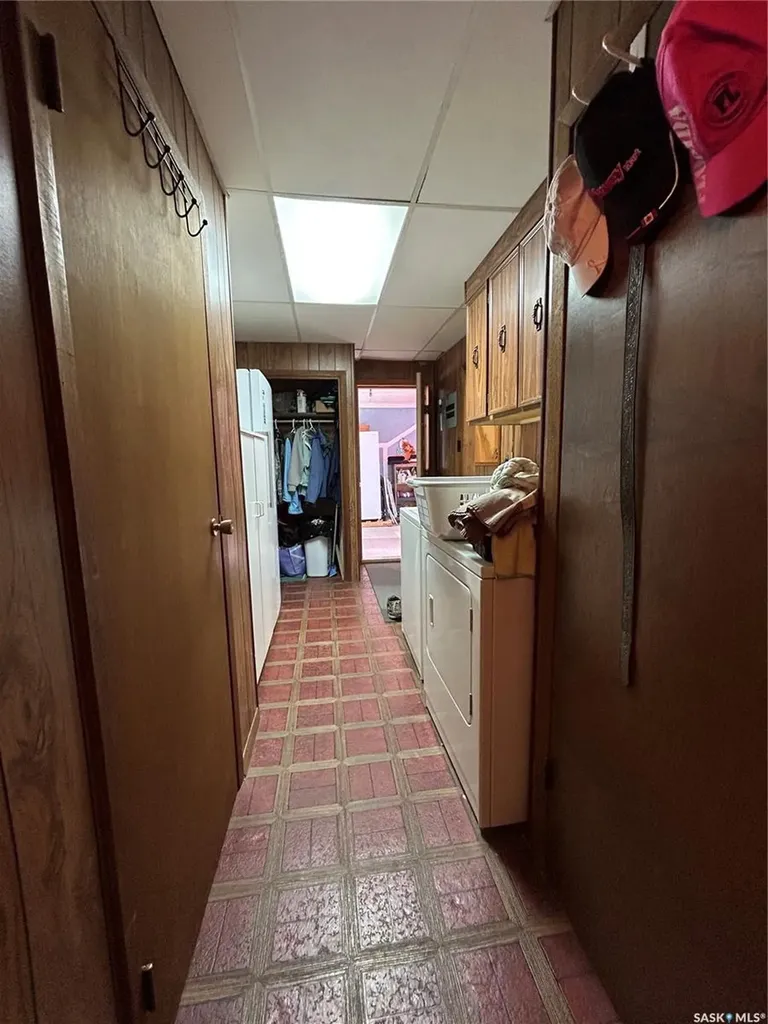 829 King Street Estevan SK S4A 1L2