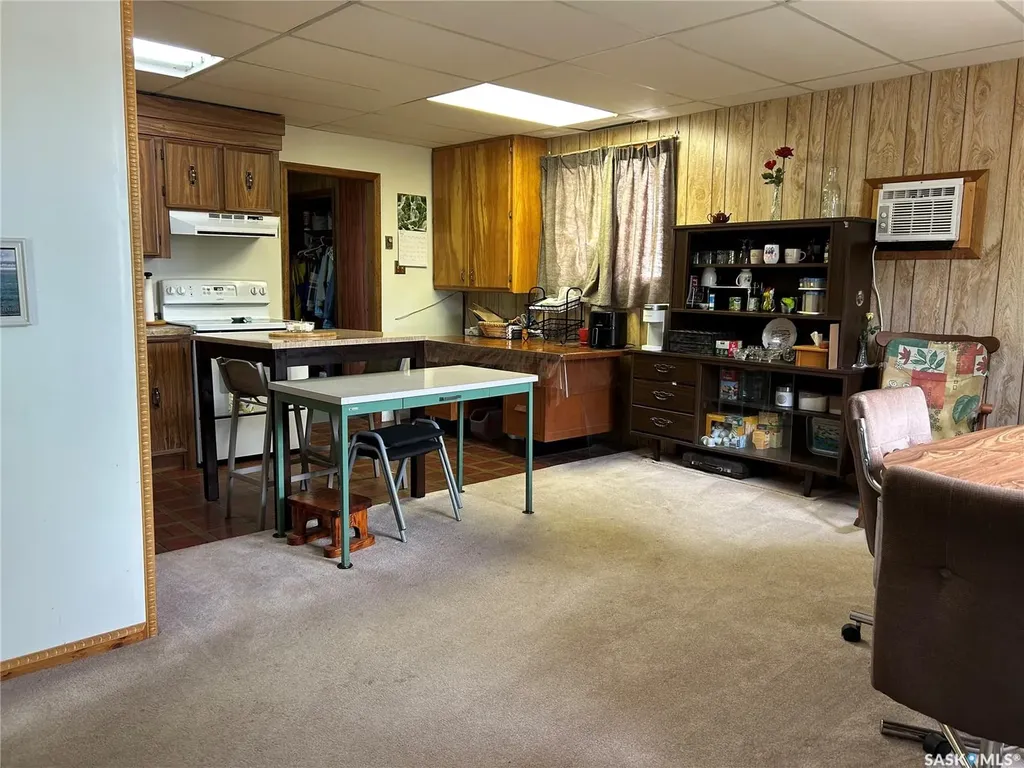 829 King Street Estevan SK S4A 1L2