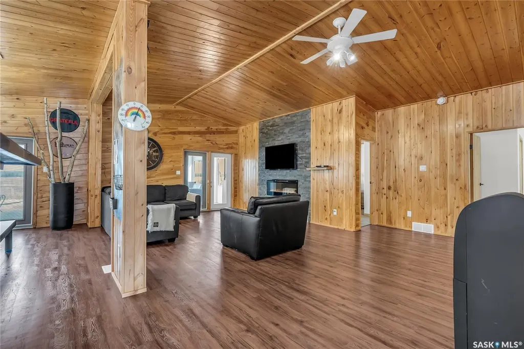 108 Iroquois Drive Iroquois Lake SK S0J 2G0