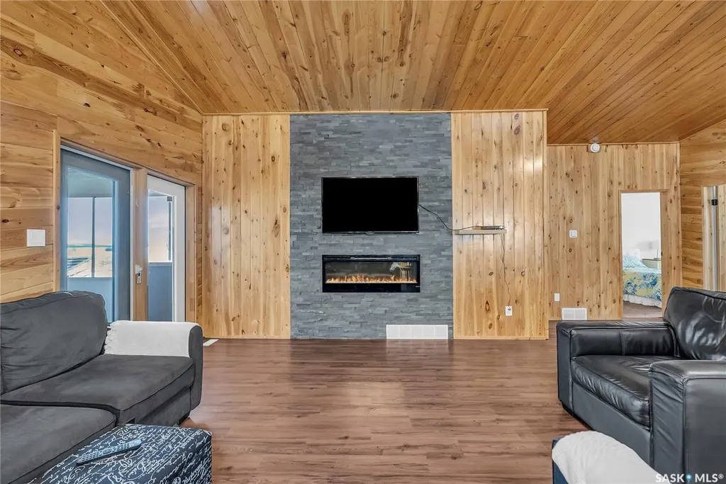 108 Iroquois Drive Iroquois Lake SK S0J 2G0