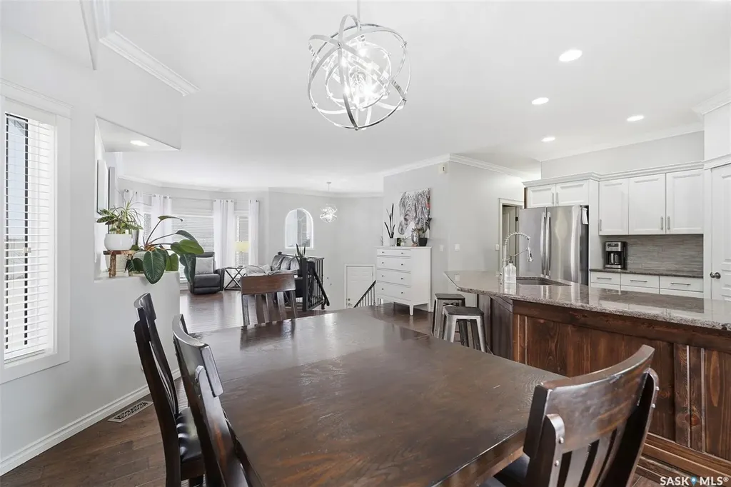 1031 Carr Crescent Saskatoon SK S7S 1L8