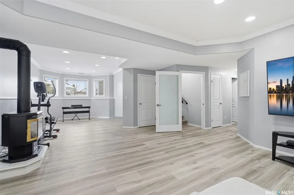 1031 Carr Crescent Saskatoon SK S7S 1L8