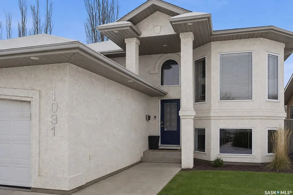 1031 Carr Crescent Saskatoon SK S7S 1L8