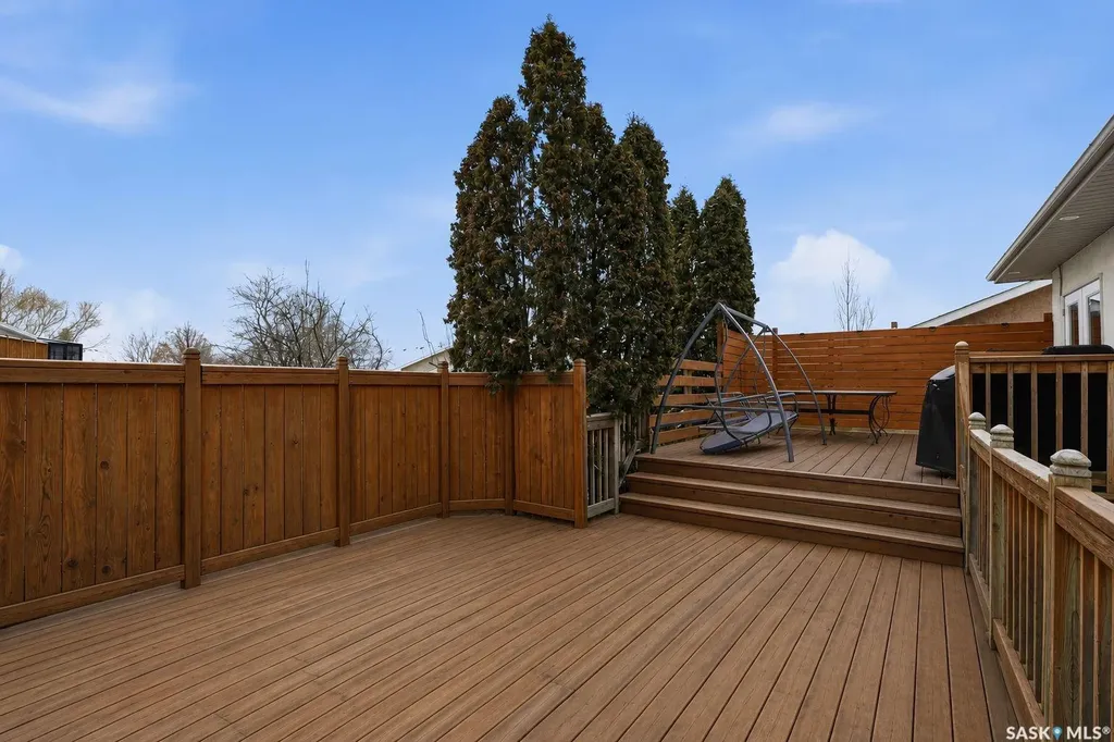 1031 Carr Crescent Saskatoon SK S7S 1L8