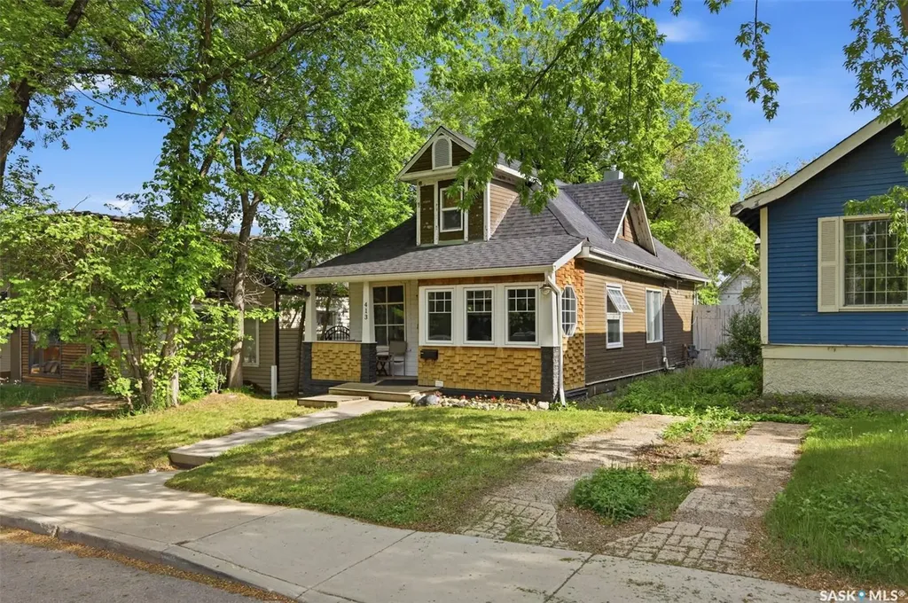 413 26th Street W Saskatoon SK S7L 0J1