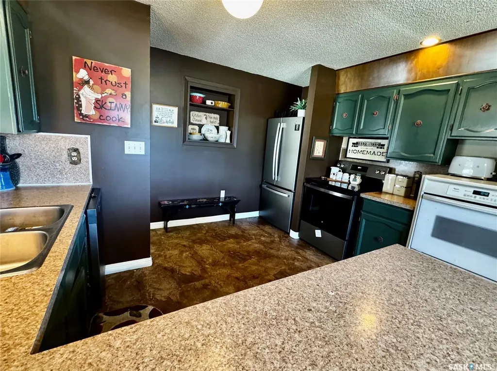 335 Wellington Park Road Yorkton SK S3N 3B5