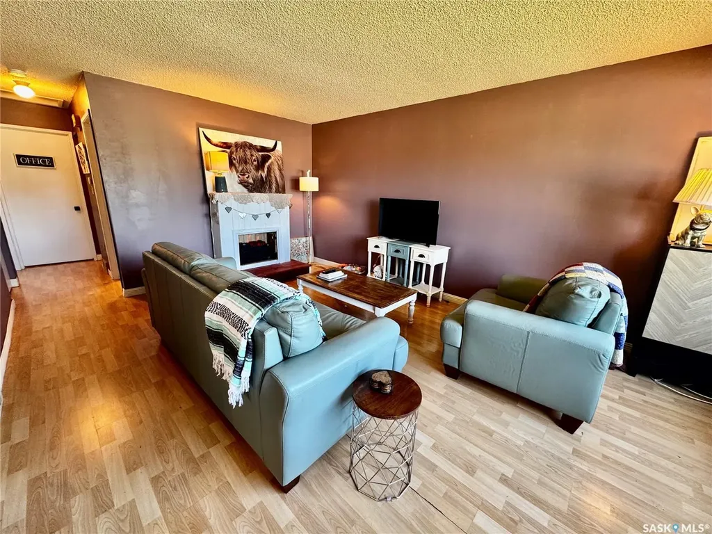 335 Wellington Park Road Yorkton SK S3N 3B5